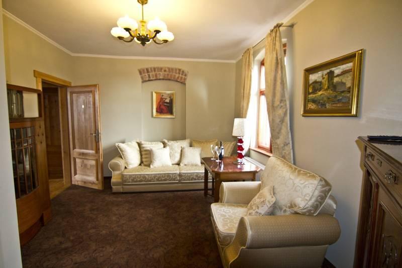 Hotel Leniwka à Świebodzin Extérieur photo