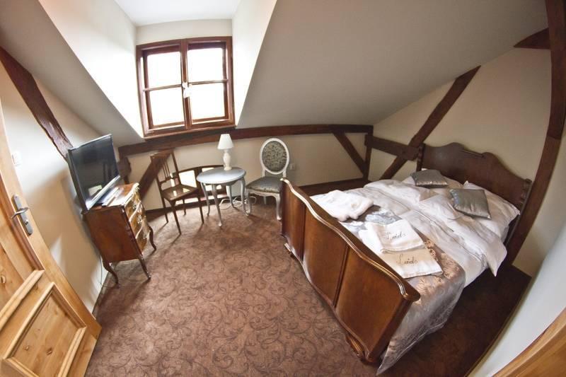 Hotel Leniwka à Świebodzin Extérieur photo