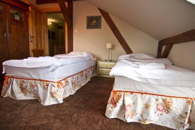Hotel Leniwka à Świebodzin Extérieur photo
