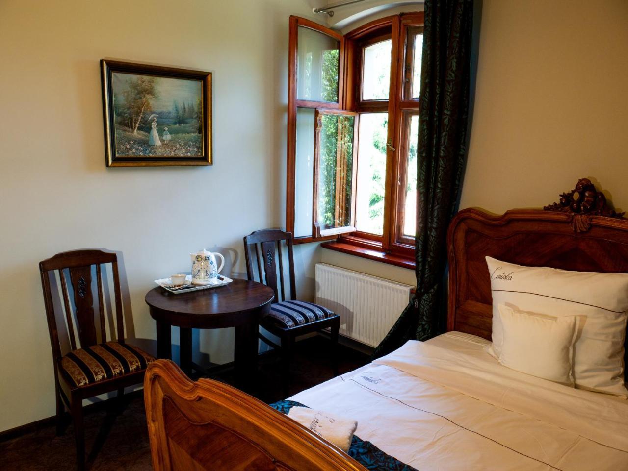 Hotel Leniwka à Świebodzin Extérieur photo